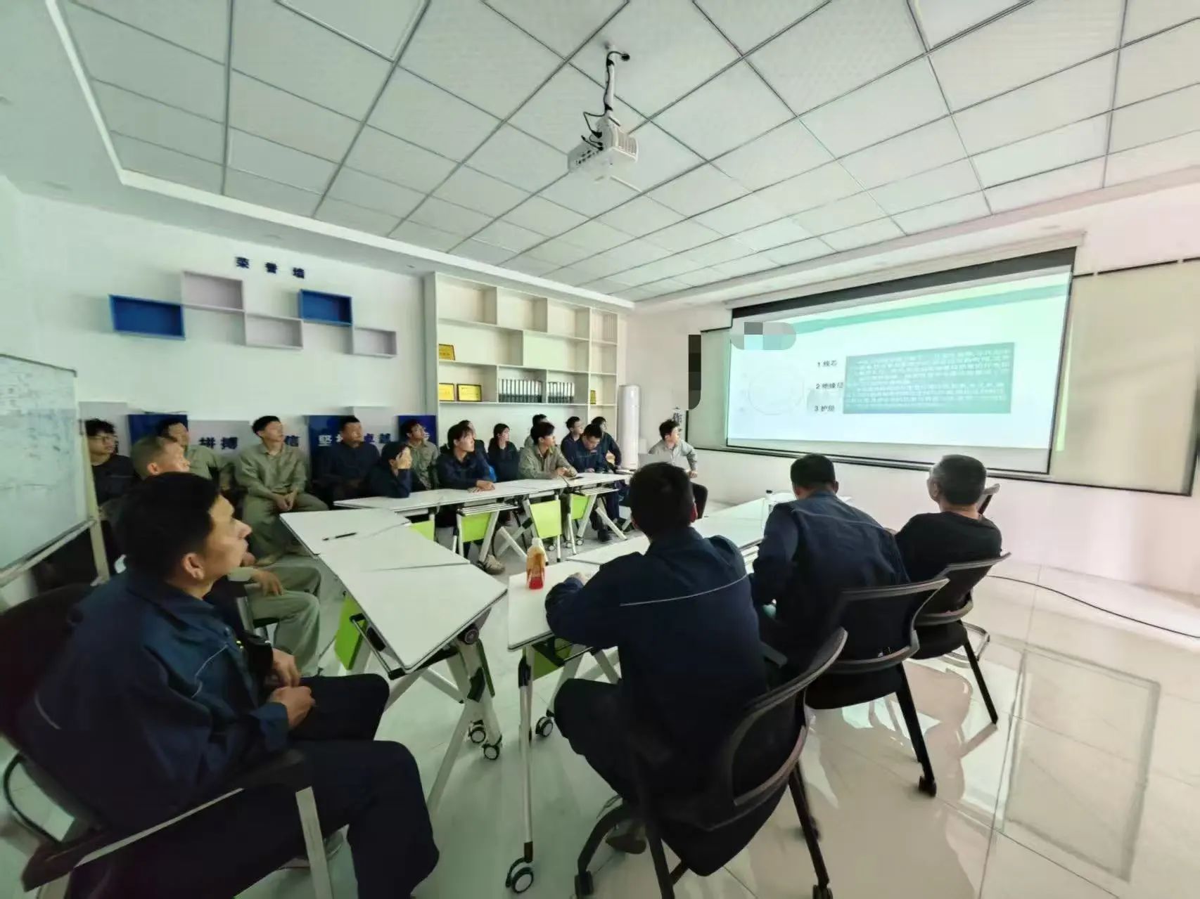 <a href='http://www.fsaowin.com/Ppzq/ersted.html'>電纜故障定位儀</a>檢測(cè)培訓(xùn)